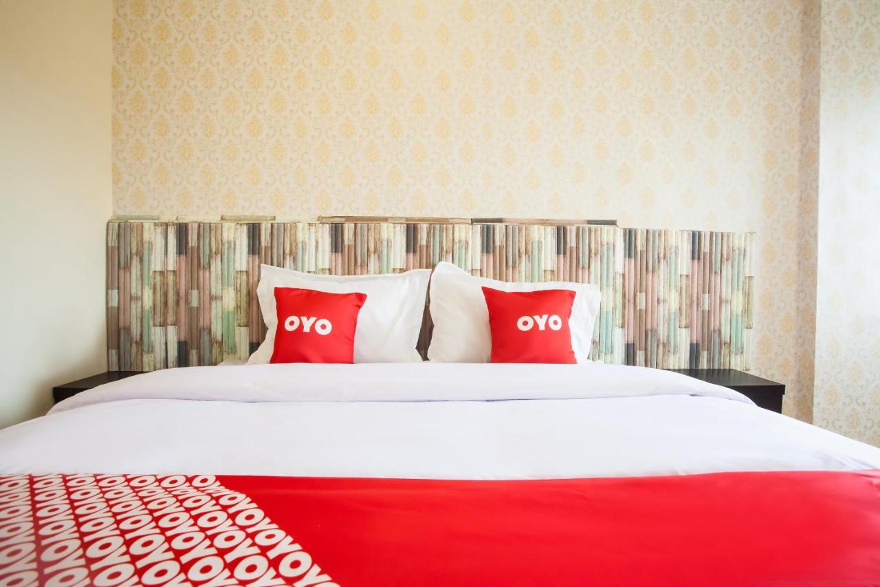 Oyo 2361 Hotel Winston Glugur Esterno foto